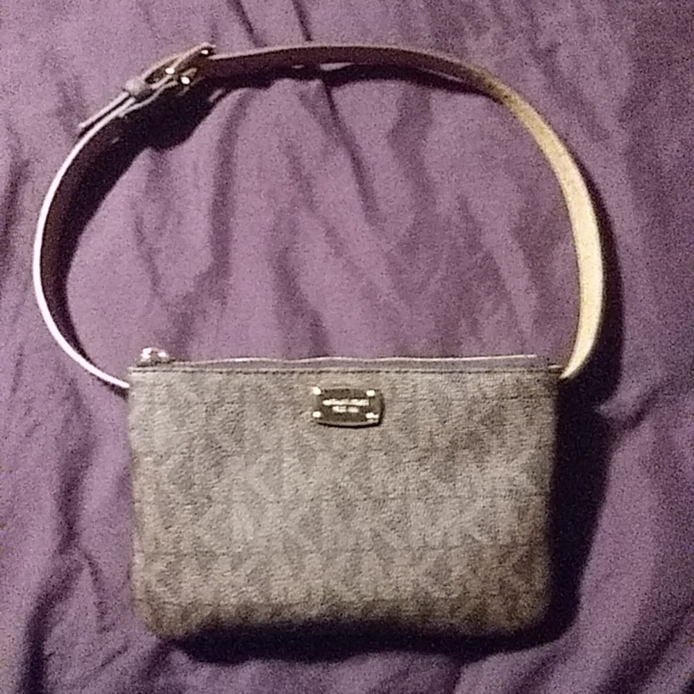 Micheal kors fanny pac